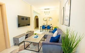 Niovi, Stylish Apartment Near The Waterfront